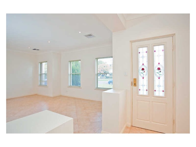 8A HMAS Australia Road, Henley Beach South SA 5022