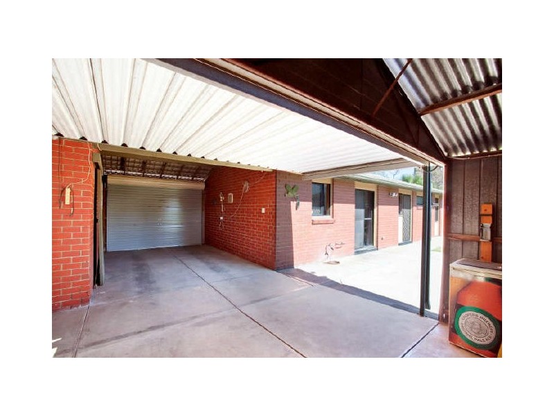 8 Martin Court, Ottoway SA 5013