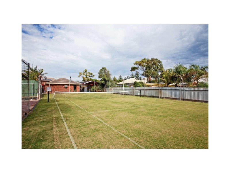 4 Tusker Court, North Haven SA 5018