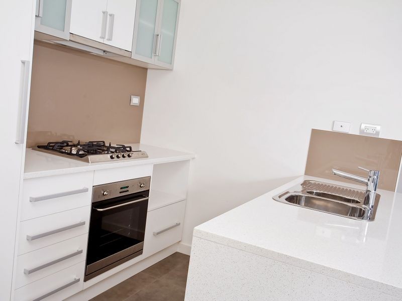 2/171 Military Road, Tennyson SA 5022