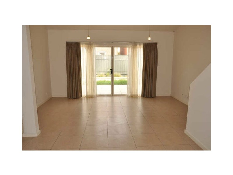 7 Robinson Street, Mawson Lakes SA 5095