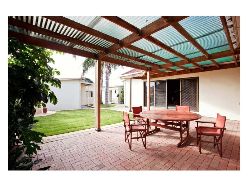 13 Second Avenue, Seaton SA 5023