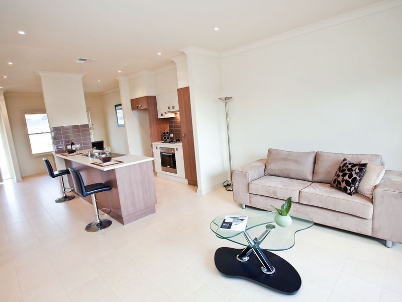 6 Lucknow Close, Kidman Park SA 5025
