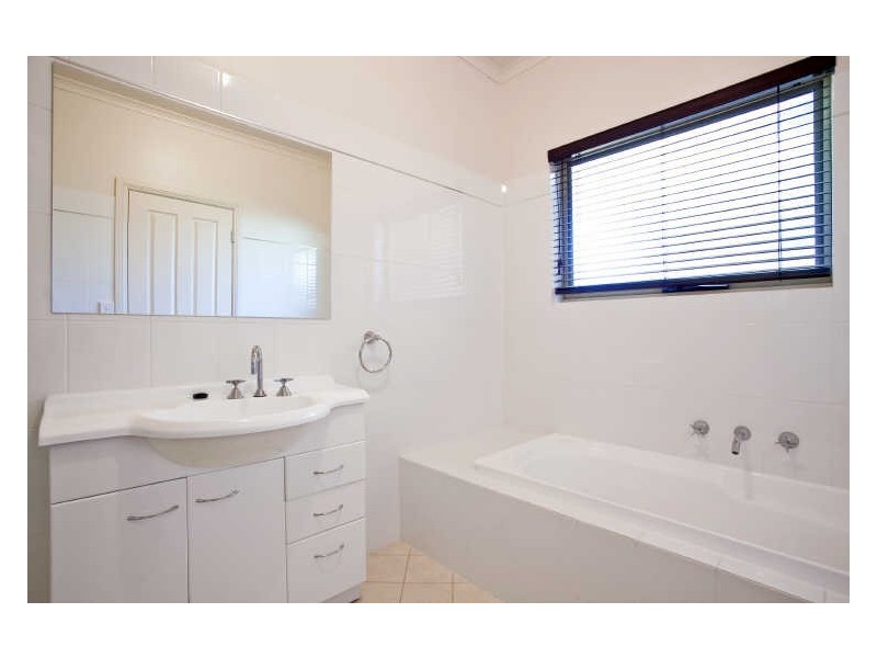 61 White Avenue, Lockleys SA 5032