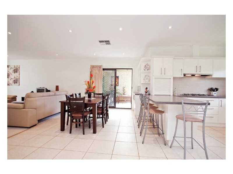 1/15 Cocos Grove, West Lakes SA 5021