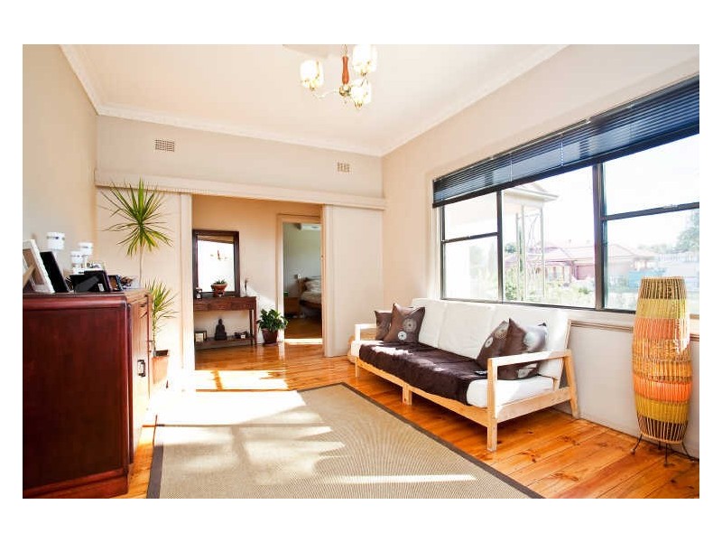 11 Glenavon Street, Woodville South SA 5011