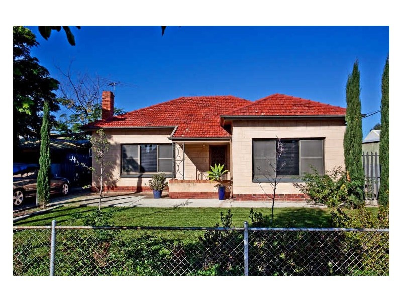 11 Glenavon Street, Woodville South SA 5011