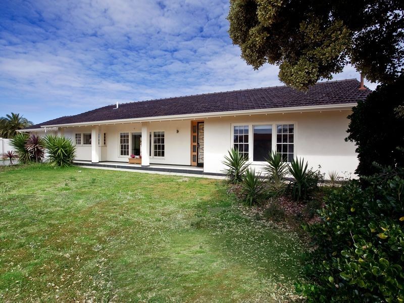 2 Huntingdale Avenue, West Lakes SA 5021