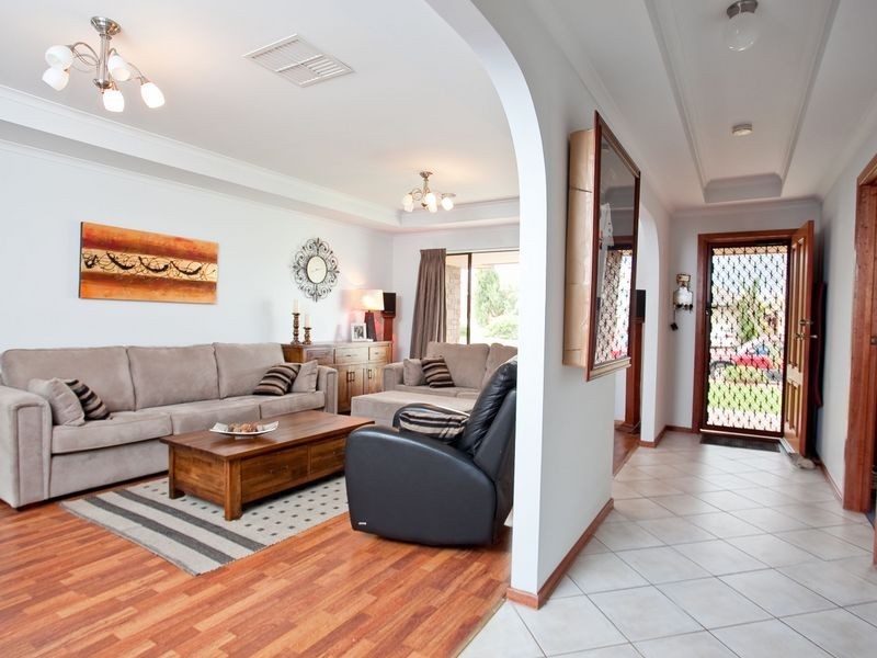 15 Dene Street, Walkley Heights SA 5098