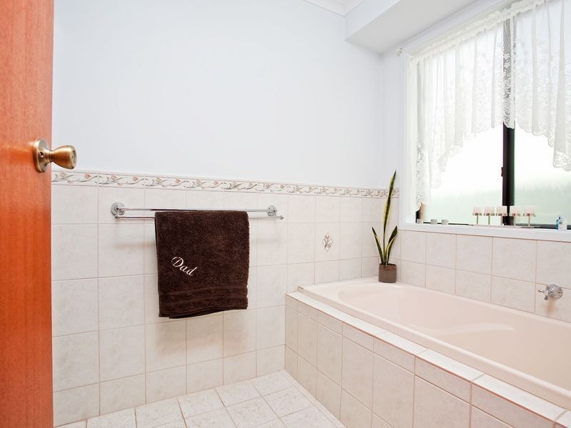15 Dene Street, Walkley Heights SA 5098