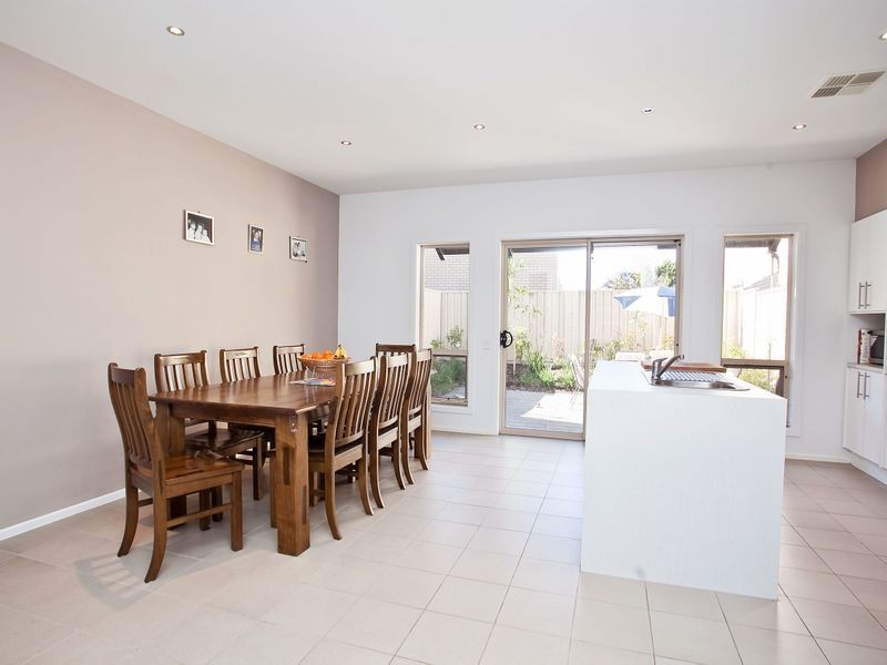 11 North Parade, Royal Park SA 5014