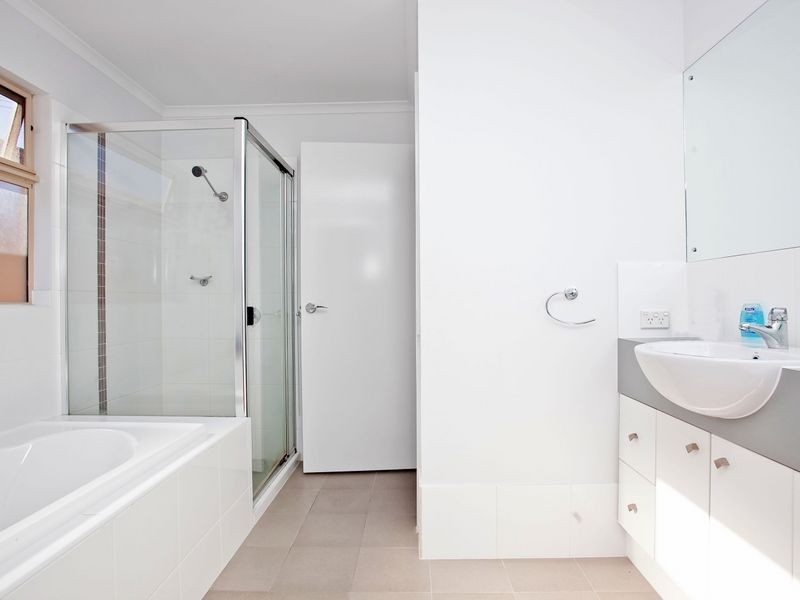 11 North Parade, Royal Park SA 5014