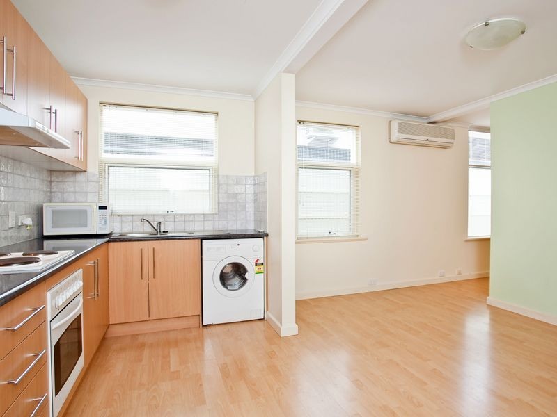 2/500 Seaview Road, Henley Beach SA 5022