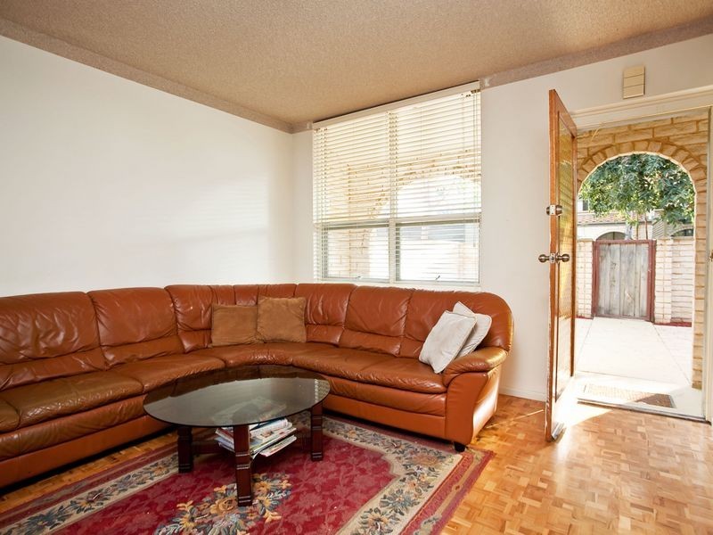 1/1 Mooloola Way, West Lakes Shore SA 5020