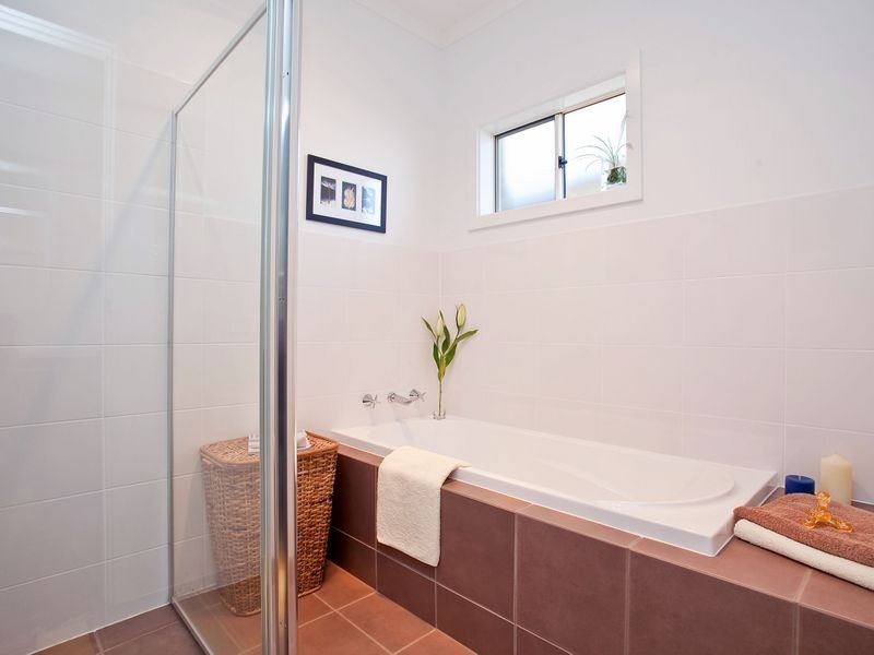 36 Castle Drive, Burton SA 5110