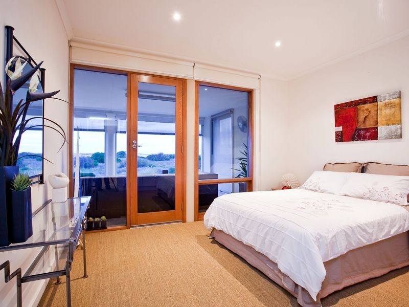 36 Gulf Point Drive, North Haven SA 5018