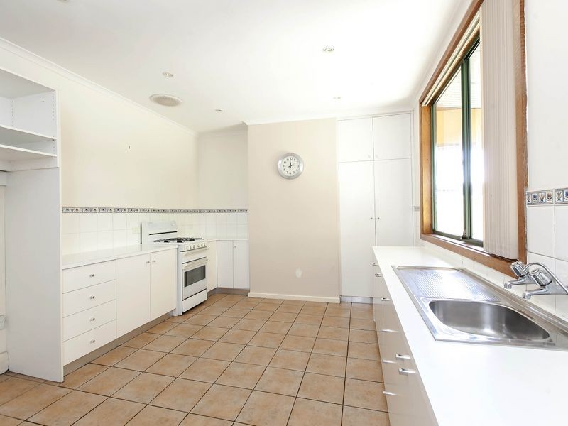 98 Langham Place, Port Adelaide SA 5015