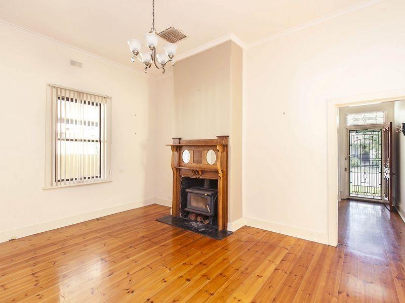 98 Langham Place, Port Adelaide SA 5015