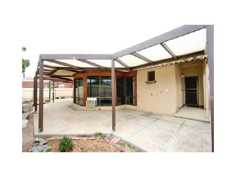 27 Albion Avenue, Glandore SA 5037