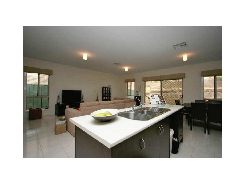 65 Hindmarsh Crct, Mawson Lakes SA 5095