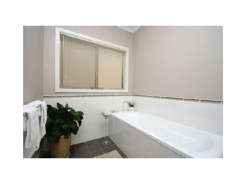 65 Hindmarsh Crct, Mawson Lakes SA 5095