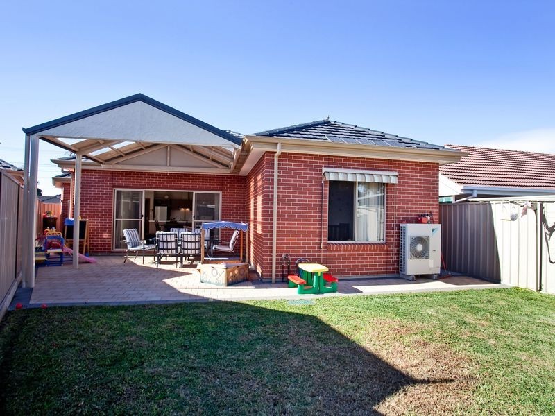 24A Sharpie Crescent, Grange SA 5022