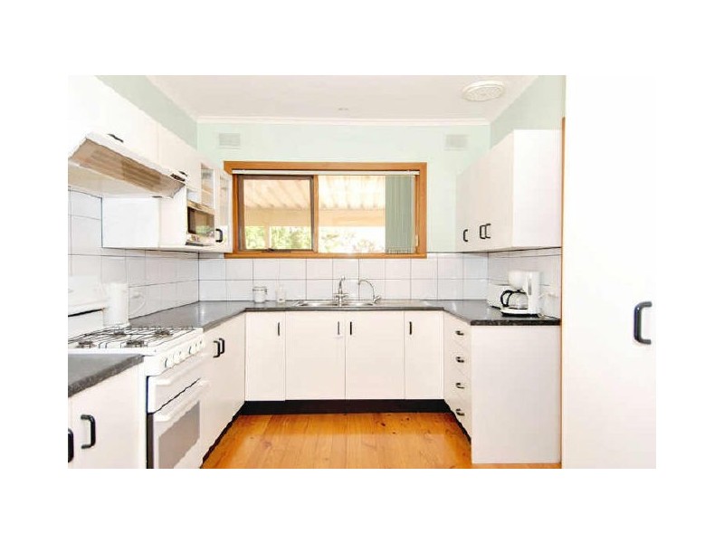 9 Dolphin Terrace, West Lakes Shore SA 5020