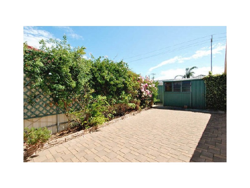 9 Dolphin Terrace, West Lakes Shore SA 5020