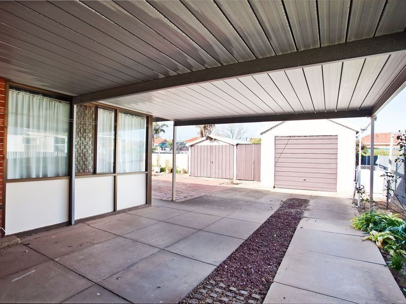 48 Minns Street East, Seaton SA 5023