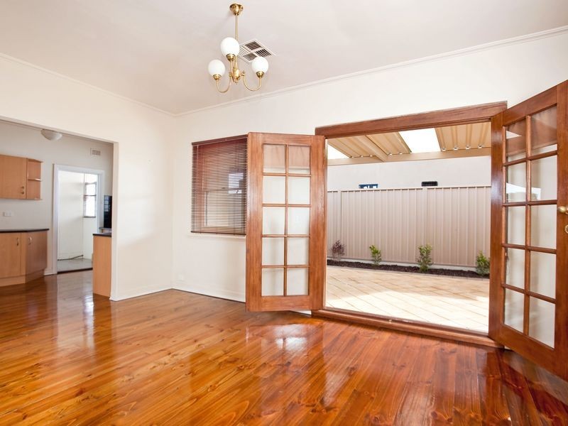 44 Flinders Parade, Flinders Park SA 5025