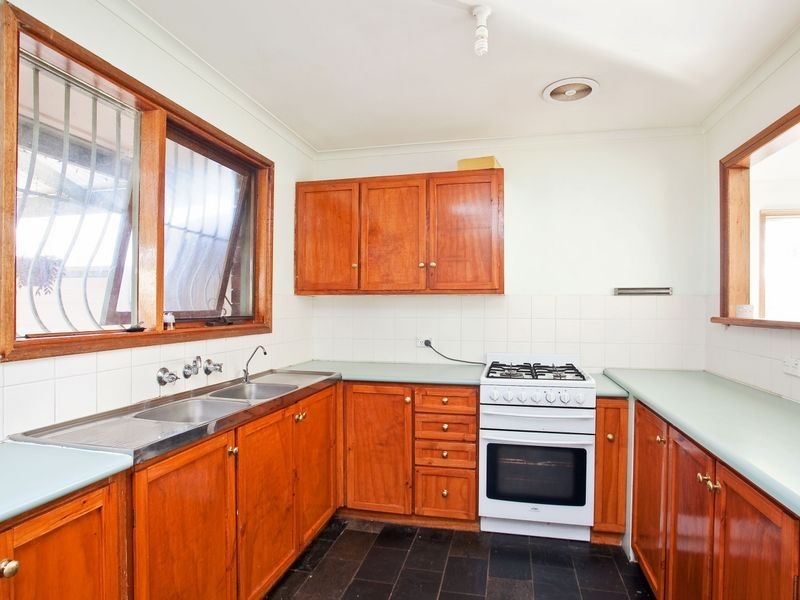 14 Clayton Drive, Grange SA 5022