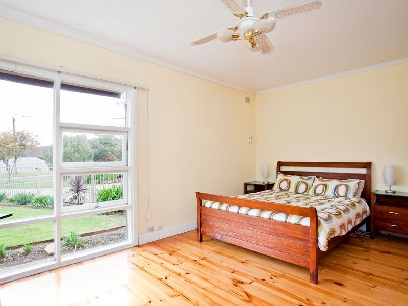 6 Brougham Drive, Valley View SA 5093