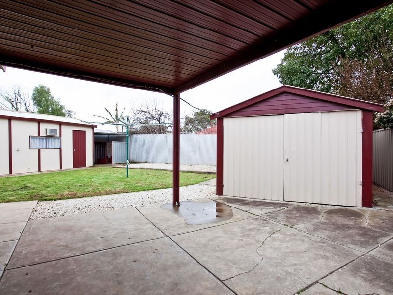 6 Brougham Drive, Valley View SA 5093