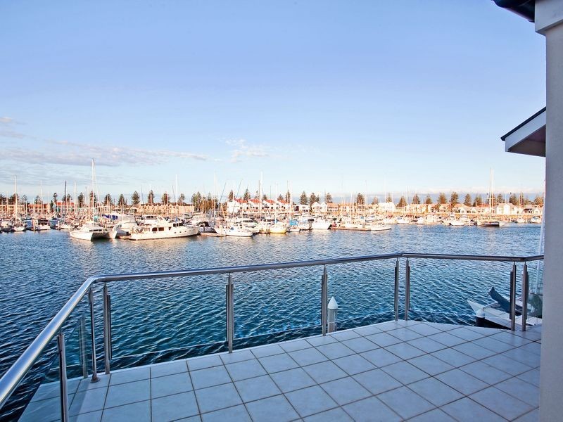95 Gulf Point Drive, North Haven SA 5018