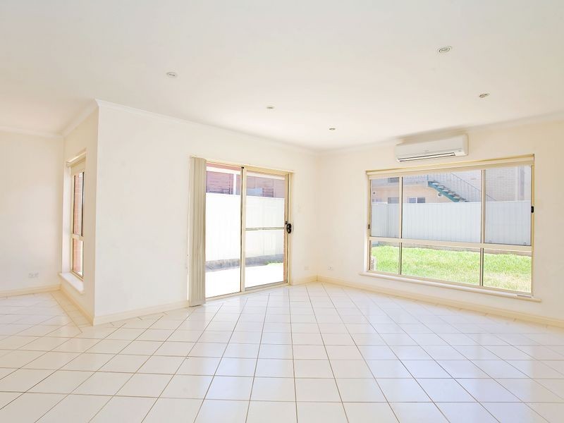 42 Kent Avenue, Clearview SA 5085
