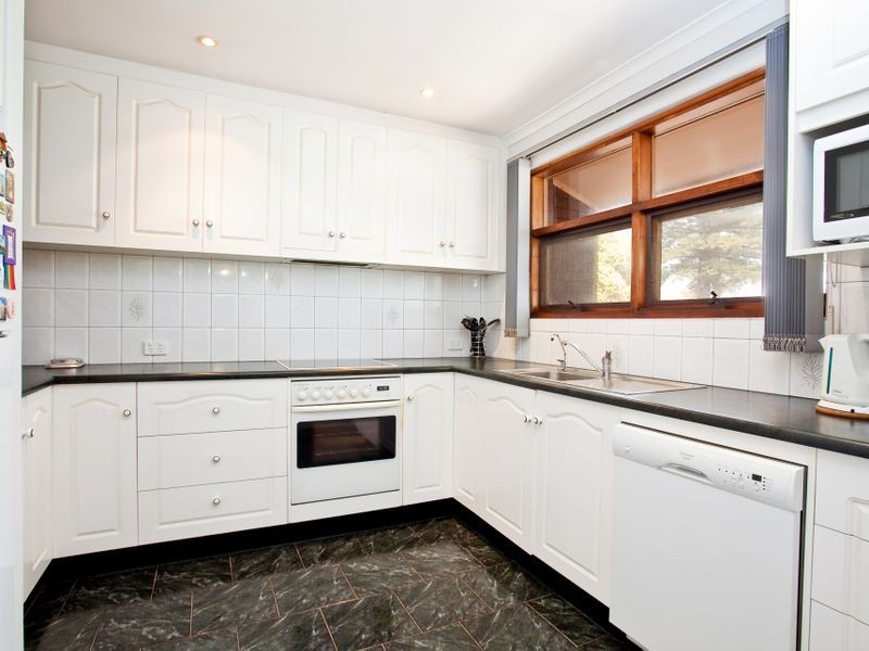 11 Sea Spray Avenue, North Haven SA 5018