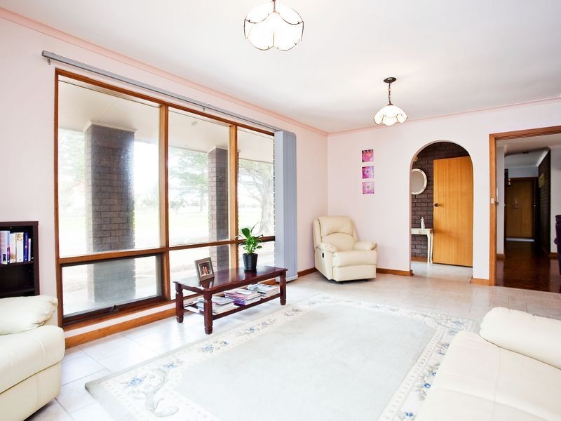 11 Sea Spray Avenue, North Haven SA 5018