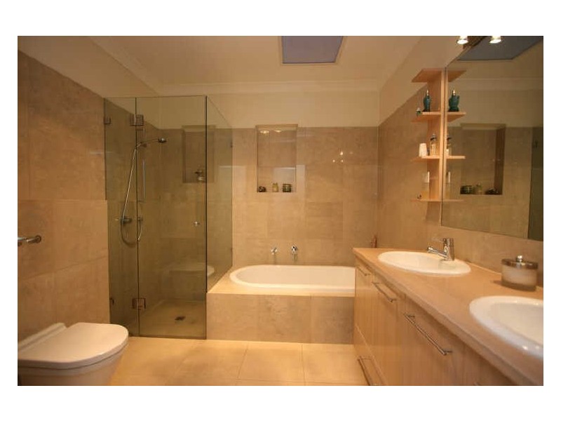 17 Madeline Crescent, Fulham Gardens SA 5024