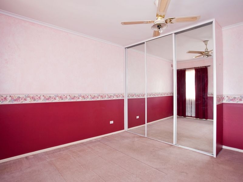 50 St. Leonard Crescent, Elizabeth Downs SA 5113