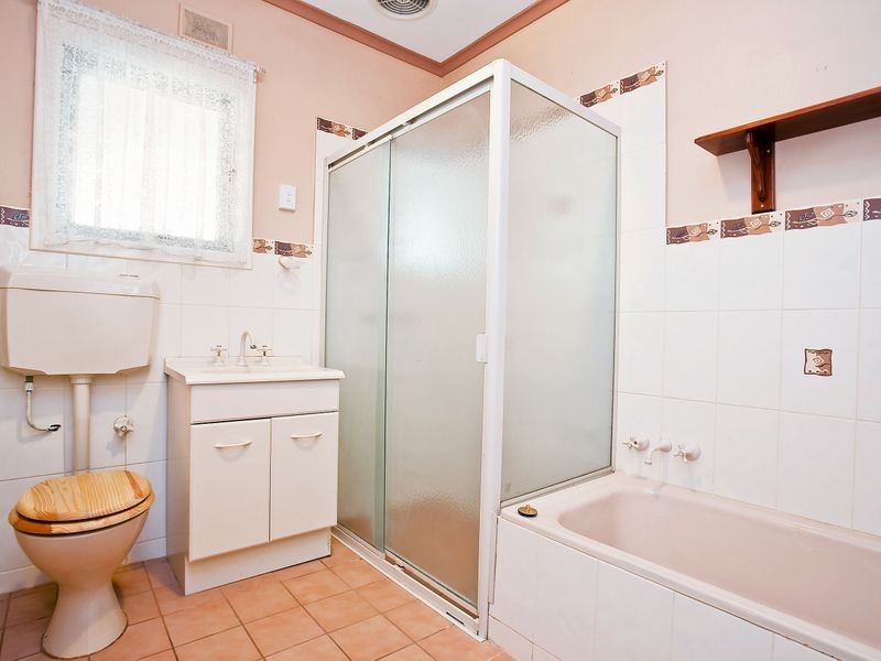 50 St. Leonard Crescent, Elizabeth Downs SA 5113