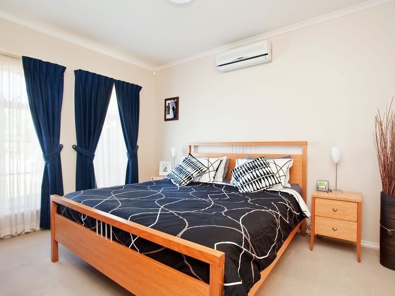 8A Owen Street, Seaton SA 5023