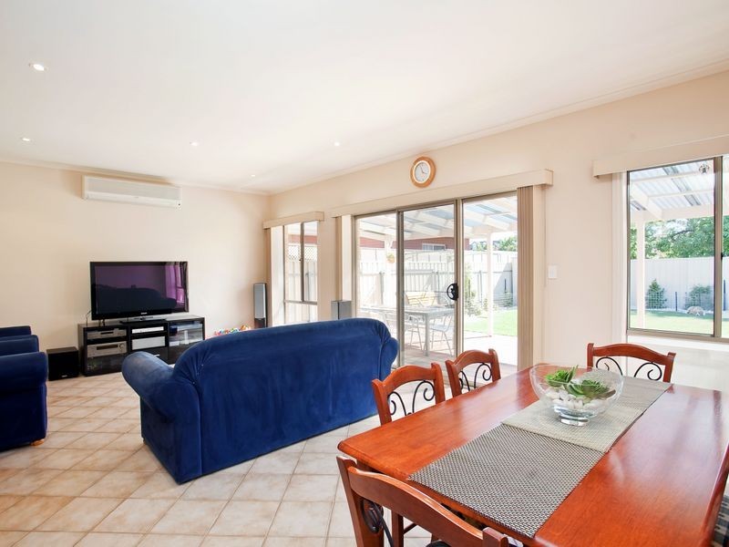 8A Owen Street, Seaton SA 5023