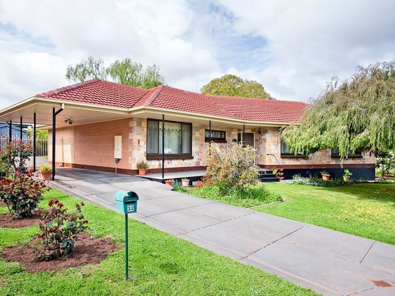 32 Maidos Grove, Valley View SA 5093