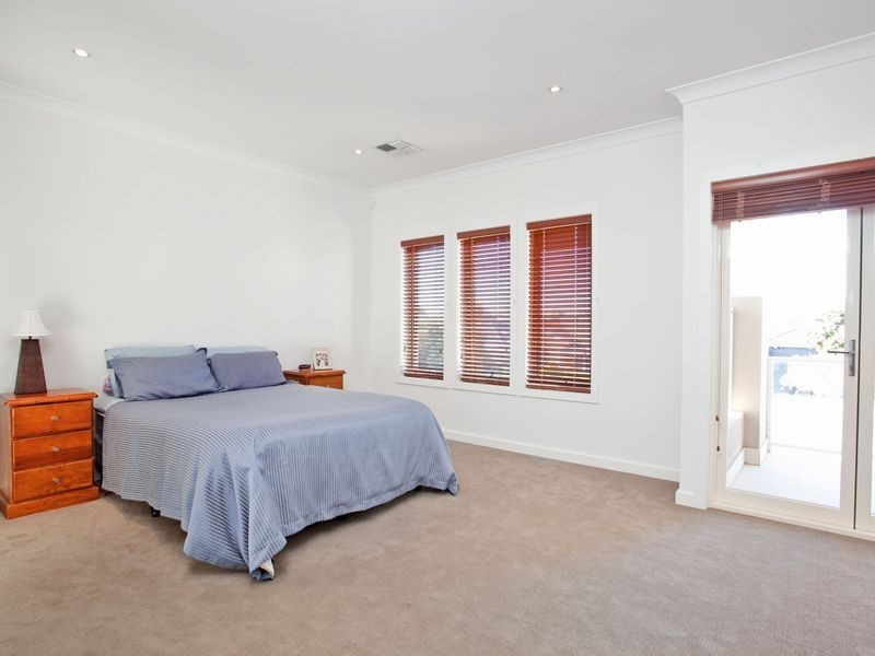 32 Fifth Avenue, Semaphore Park SA 5019