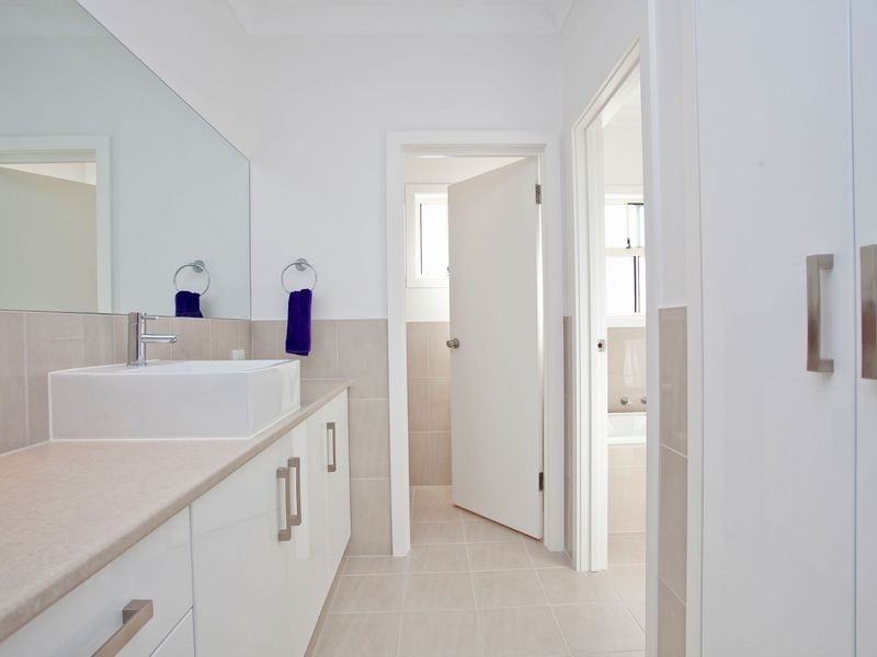 32 Fifth Avenue, Semaphore Park SA 5019