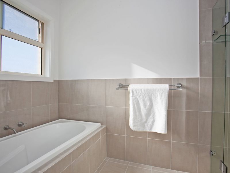 32 Fifth Avenue, Semaphore Park SA 5019