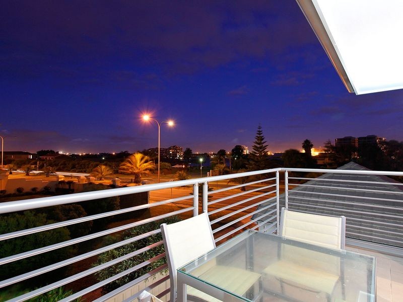 1/171 Military Road, Tennyson SA 5022