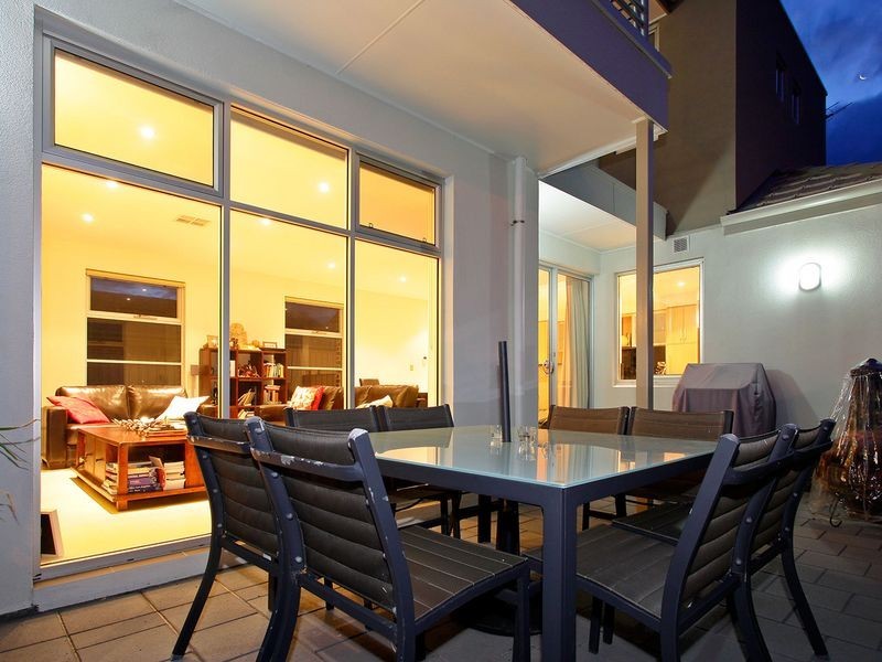 1/171 Military Road, Tennyson SA 5022