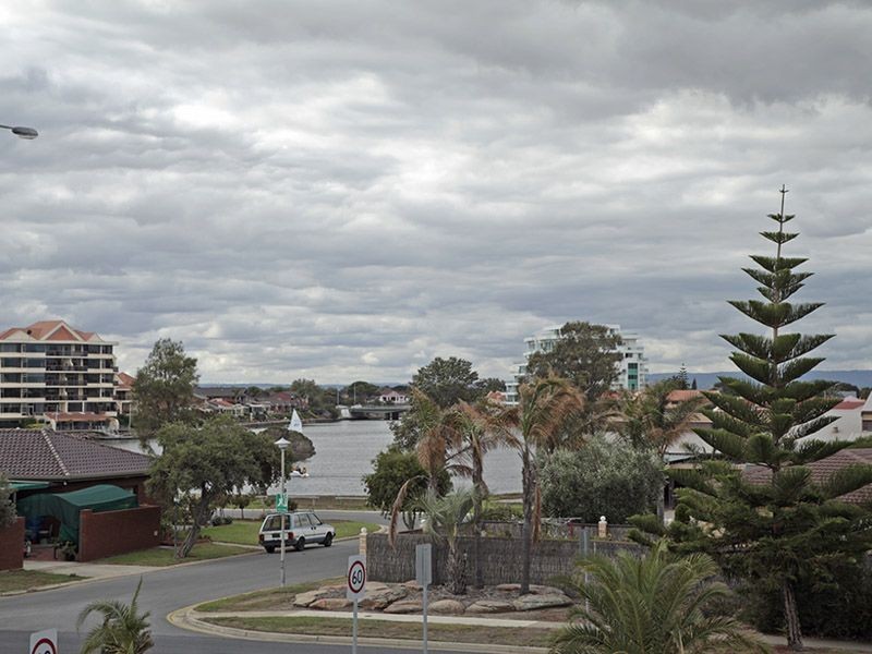 1/171 Military Road, Tennyson SA 5022