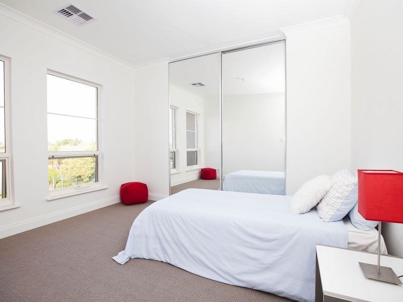 1/13 Golfers Avenue, Seaton SA 5023